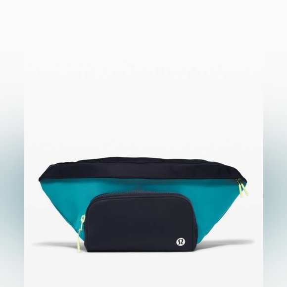 Lululemon The Rest is Written Belt Bag *3L True Navy / Hawaiian Blue - Picture 3 of 8